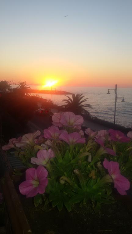 Antica Pensione Pinna Castelsardo Buitenkant foto